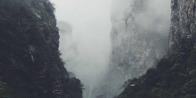 泰诺化工:以定制化包装破解工业溶剂与特种材料的稳定性与运输困局